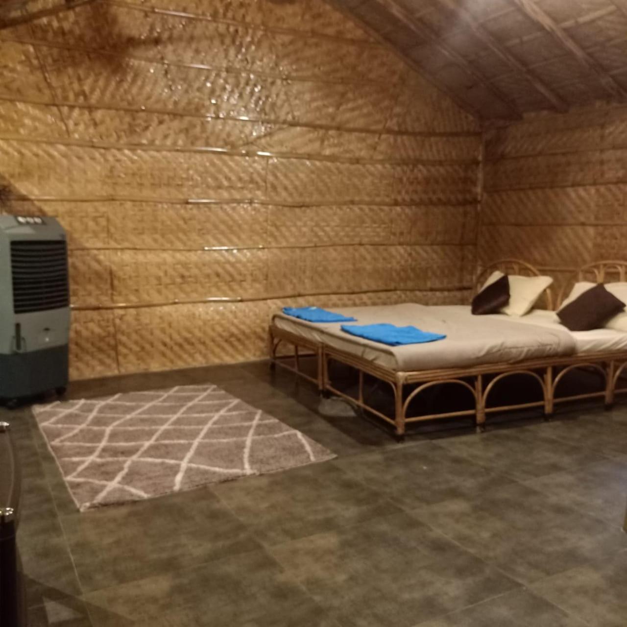 Hidden Place In Hampi Hotel Exterior photo